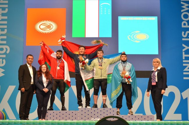 فضية رفع الأثقال